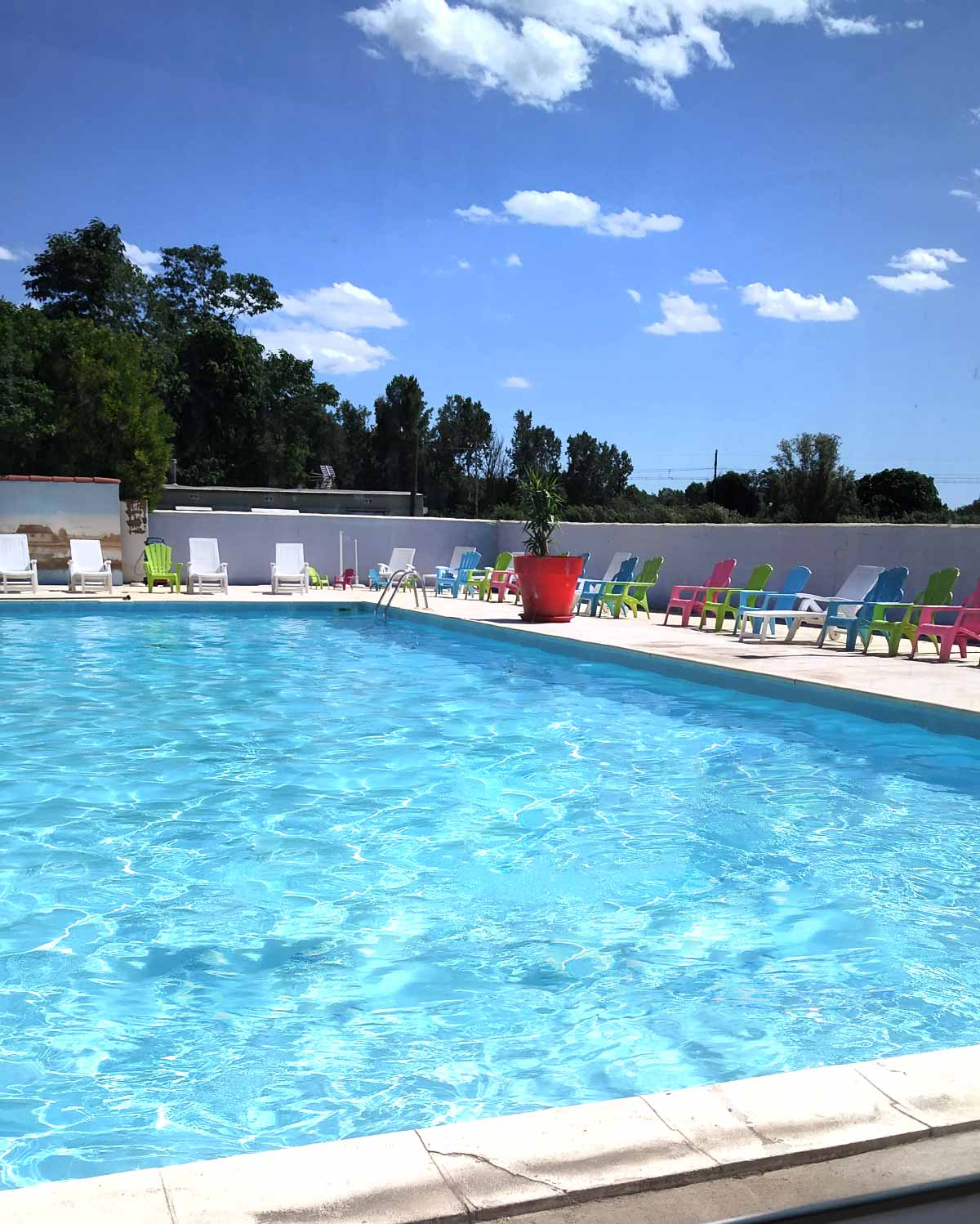 camping le gardian piscine