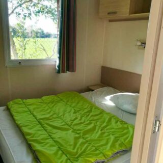 Mobil-home chambre camping le gardian arles