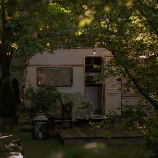 Caravane nature camping le gardian